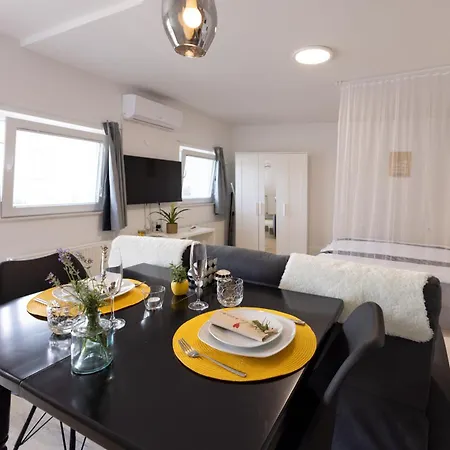 Lia * 卢布尔雅那